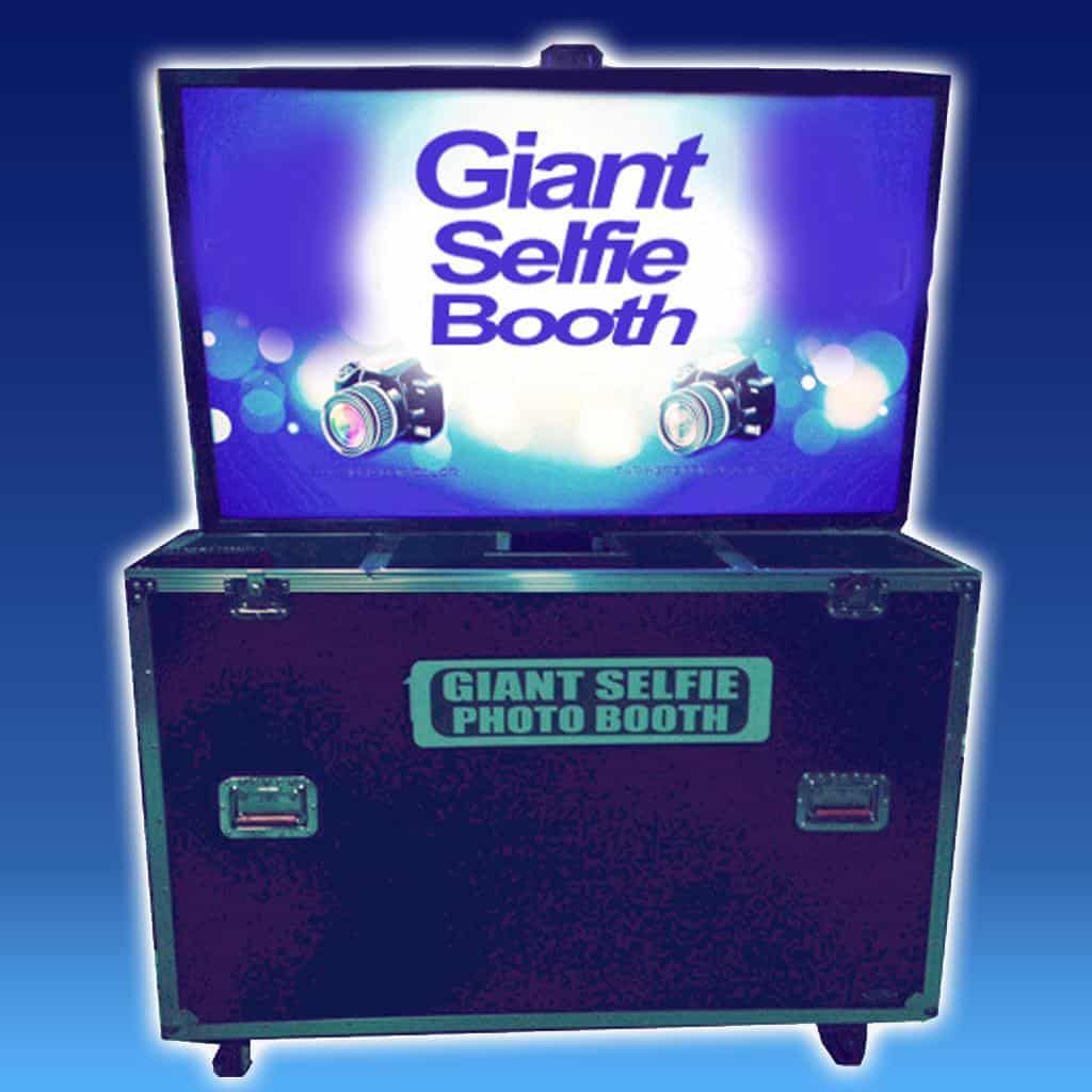 Giant Open Selfie Booth
